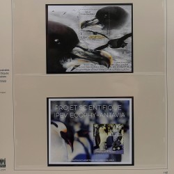 Collection timbres T.A.A.F. 2015-2025 neufs en deux albums.