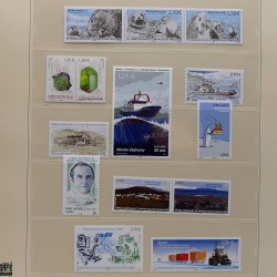 Collection timbres T.A.A.F. 2015-2025 neufs en deux albums.