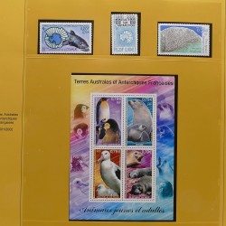 Collection timbres T.A.A.F. 2001-2014 neufs en un album.