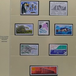 Collection timbres T.A.A.F. 2001-2014 neufs en un album.