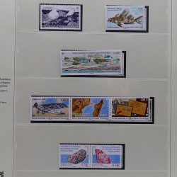Collection timbres T.A.A.F. 2001-2014 neufs en un album.