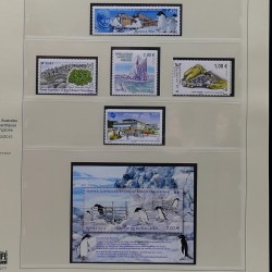 Collection timbres T.A.A.F. 2001-2014 neufs en un album.