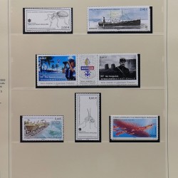 Collection timbres T.A.A.F. 2001-2014 neufs en un album.