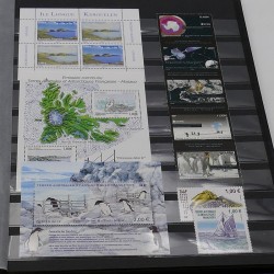 Collection timbres de T.A.A.F. 1996-2016 neufs** en un album.