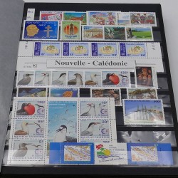 Collection timbres de Nouvelle Calédonie 1995-2019 neufs en un album.