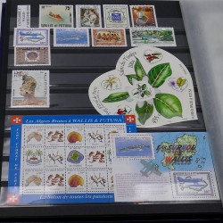 Collection timbres de Wallis et Futuna 1995-2019 neufs** en un album.