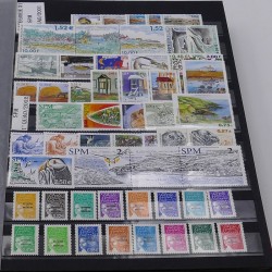Collection timbres de Saint Pierre et Miquelon 1986-2020 neufs** en un album.