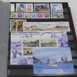 Collection timbres de Saint Pierre et Miquelon 1986-2020 neufs** en un album.