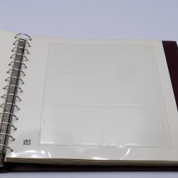 Reliure Safe garnie de 40 feuilles neutres pour philatéliste.
