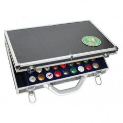 Valisette pour ranger 270 muselets de champagne.