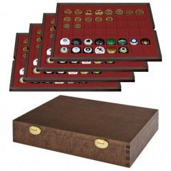 Coffret en bois massif pour 192 muselets de champagne.