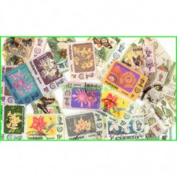 Kedah 25 timbres de collection tous différents.