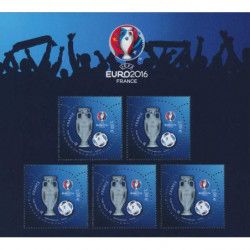 Feuillet de 5 timbres UEFA EURO 2016 vernis N°F5050A neuf**.