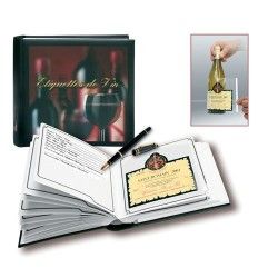 Album pour collectionner des étiquettes de vin.