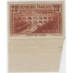 Pont du Gard timbre de France N°262 Bdf neuf** .