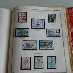 Collection timbres de Monaco 1885-1967 neufs en album Thiaude, TB / SUP.