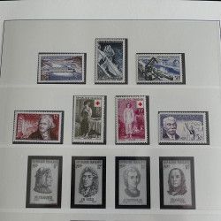 Collection timbres de France 1950-1959 en album élégant Lindner.