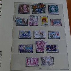 Collection timbres de France 1973-1980 oblitérés en album Lindner.