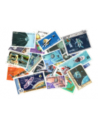 Pochettes de timbres thématiques sur l'espace - Cosmos - Astronomie.